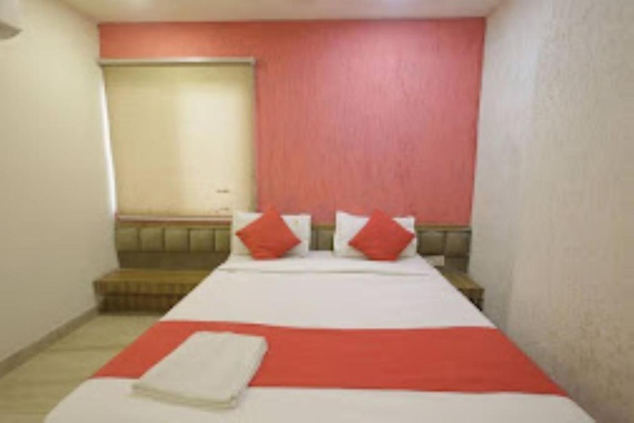 Hotel Pride Inn Bhopal Exteriör bild